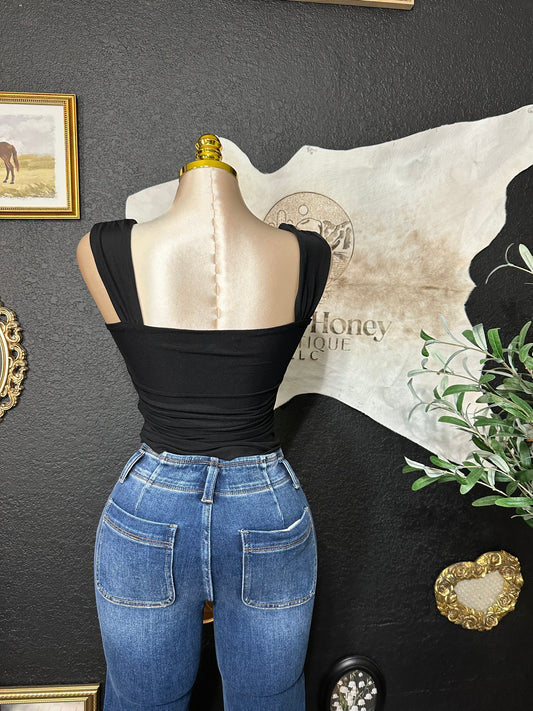 Alejandra mesh tank